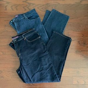 Lot of two pairs of Gloria Vanderbilt jeans